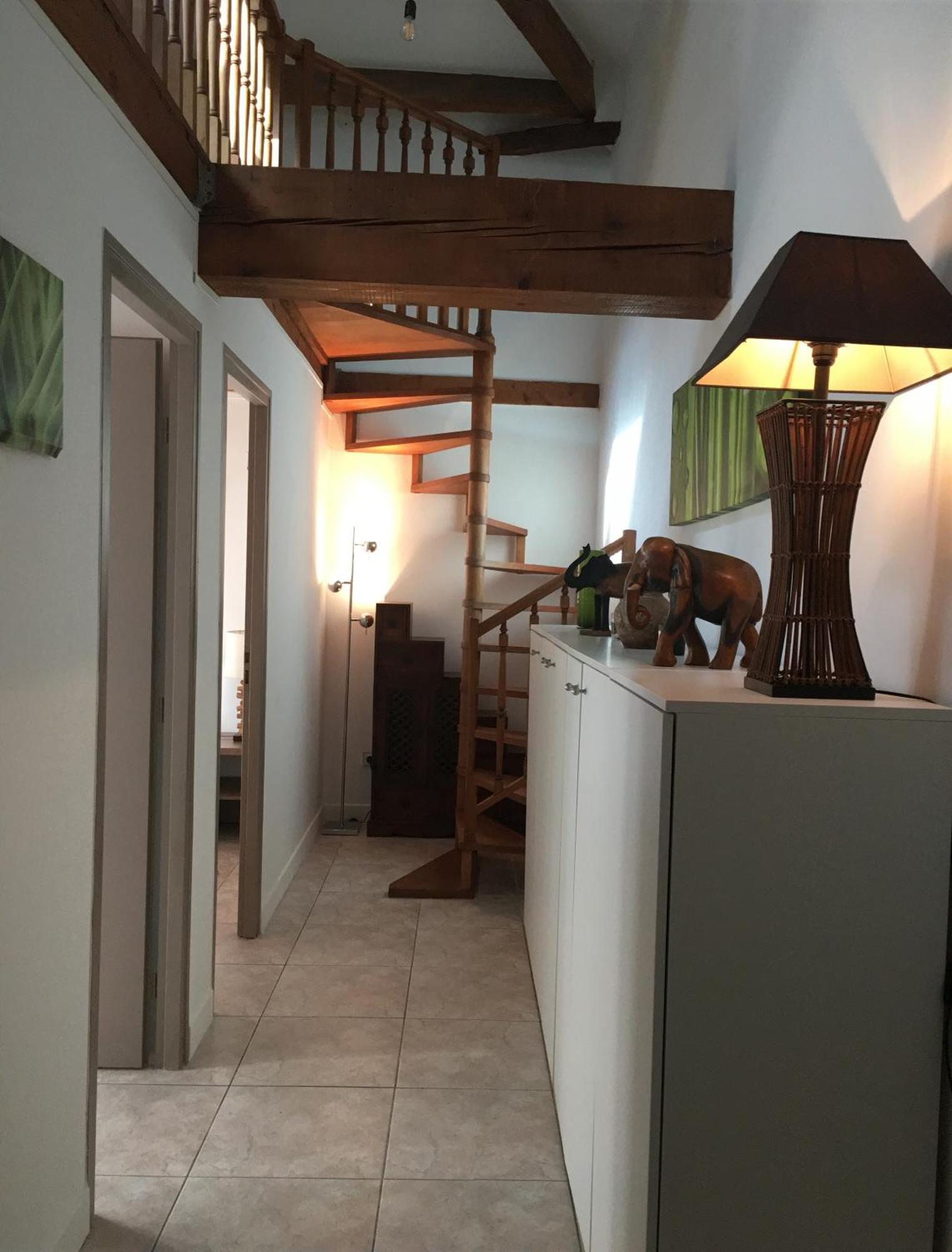 Villa Laetitia - Appt De Charme Avec Parking - Nice Nord Exterior photo
